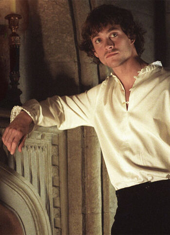 File:Movie-princes-ella-enchanted-hugh-dancy-char.jpg