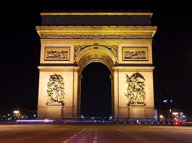File:800px-Arc Triomphe 2010.jpg