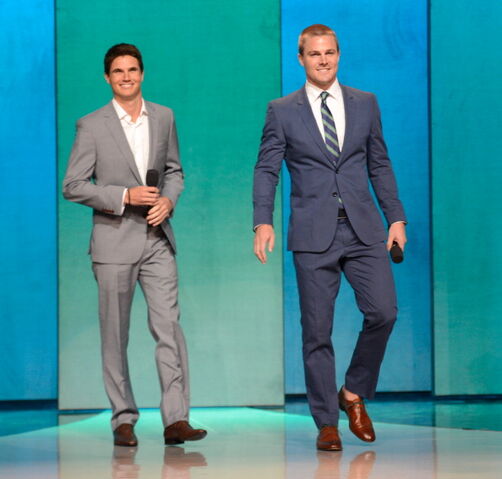 File:Robbie Amell 194.jpg