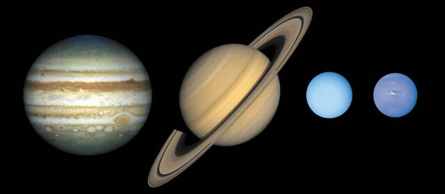 File:Outerplanets.jpg