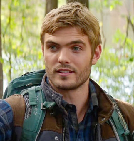 File:Evan Walker2.jpg