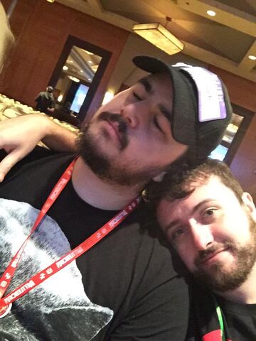 File:Ze and sp00n cuddle.jpg