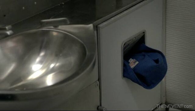 File:1.01-SeansHat.jpg