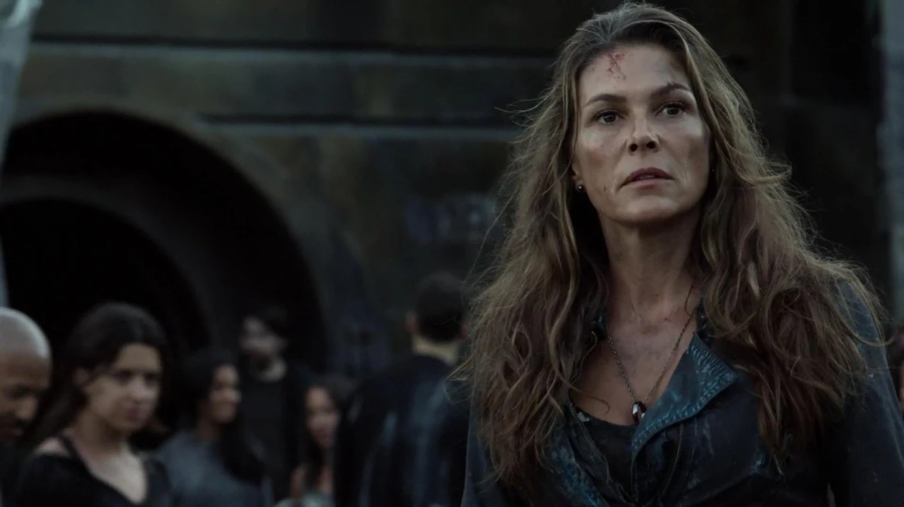 Image - AbbyWatchesKaneLeave 2x03.jpg | The 100 Wiki | FANDOM powered