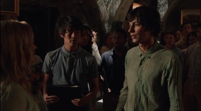 File:ClarkeJasperMonty2x01.png