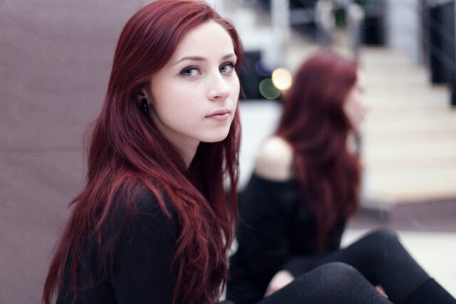 File:Girl-red-hair-you 89514.jpg