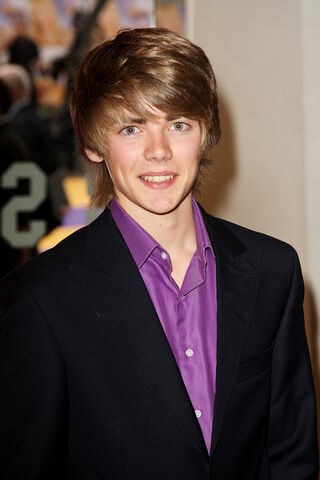 File:Thomas-law-looks-like-justin-bieber.jpg