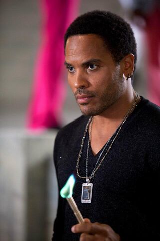 File:Cinna holding fire.jpg