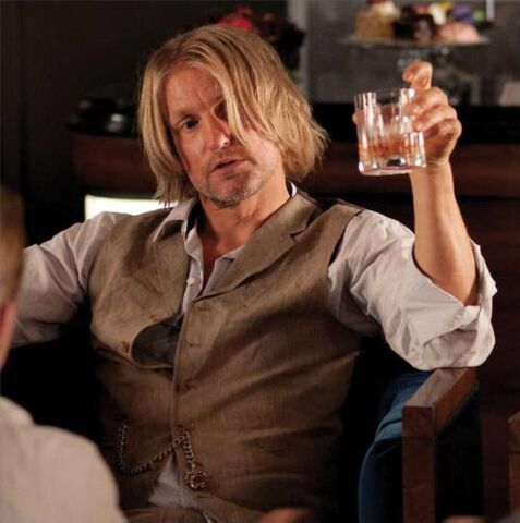 File:Haymitch-drinking1.jpg