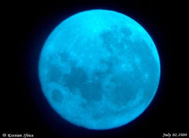File:Blue moon.jpg