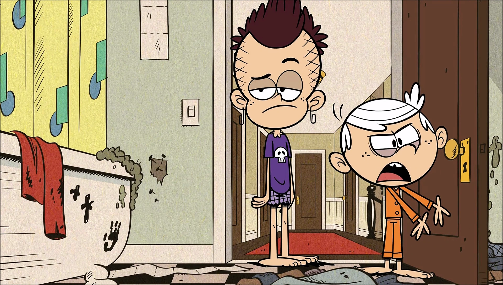 Image - S1E23A Lincoln showing Luke the mess in the bathroom.png | The ...