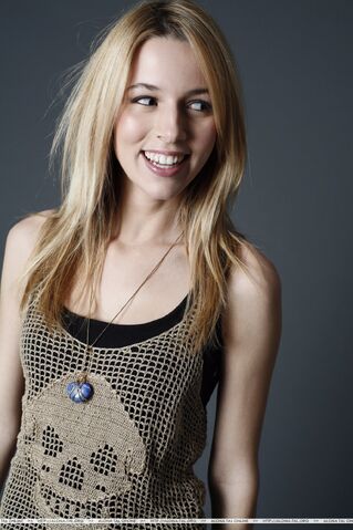 File:Alona-Tal-alona-tal-1579469-1333-2000.jpg