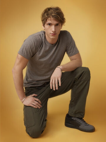 File:Alek 03.jpg