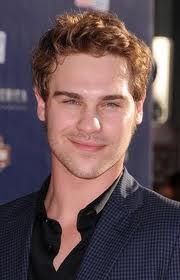 ImagesCA3J2L3A-grey damon