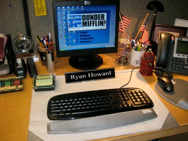 File:Ryan'sDesk.jpg