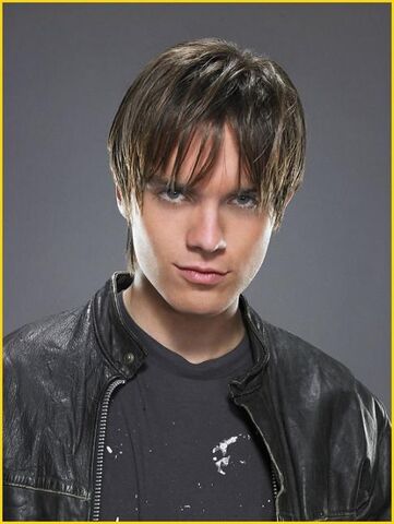 File:Modern-Young-Men-Short-Haircuts.jpg