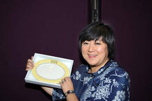 Linda displaying lingnan plate