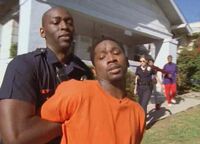 1x02 Julien-arrests-marlon