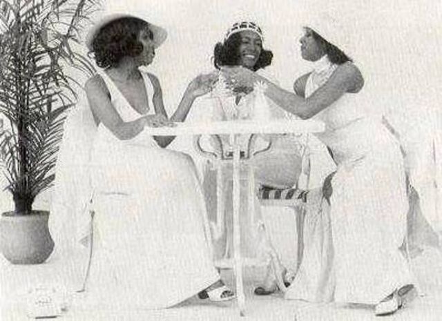 File:The Supremes 1972.jpg