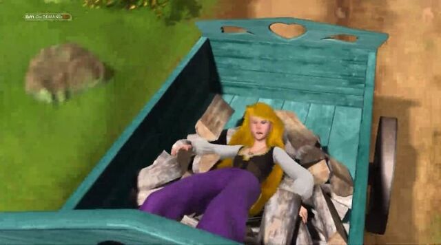 File:Odette behind her carrige.jpg