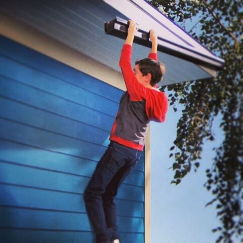 File:BILLYDANGLING.jpg