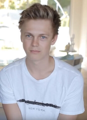 File:CasparHD.jpg