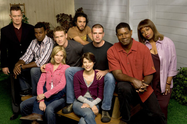 File:800px-TheUnit Cast.jpg