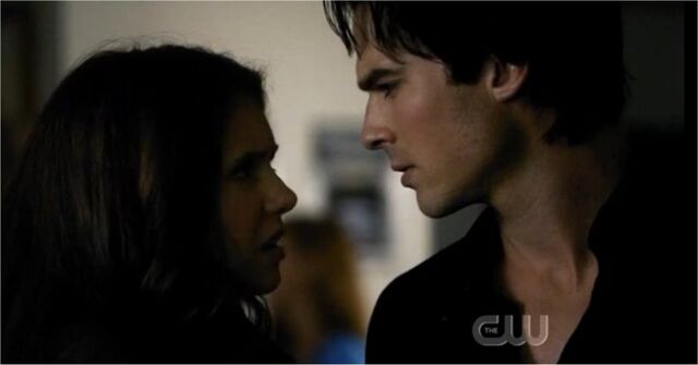 File:Damon-parla-con-elena.jpg