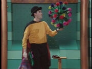 Greg'sMagicVaseofMagicFlowersTrick