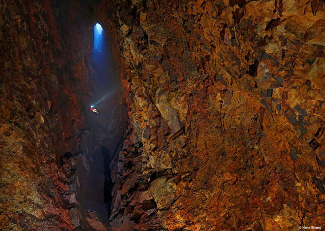 File:Volcano.jpg