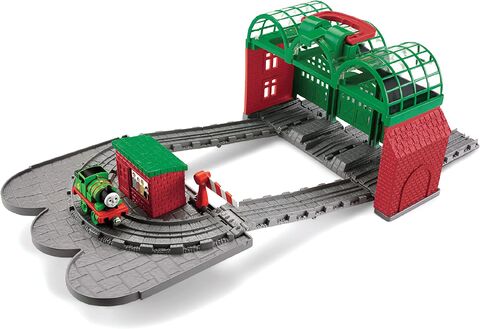 File:Take-n-PlayKnapfordStation.jpg