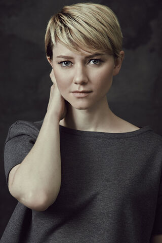 File:Valorie Curry.jpg