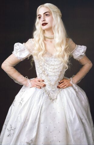 File:WhiteQueen.jpg