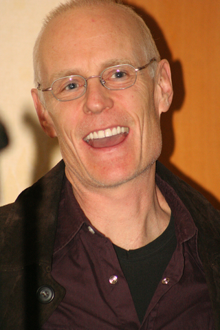 File:Matt Frewer.png