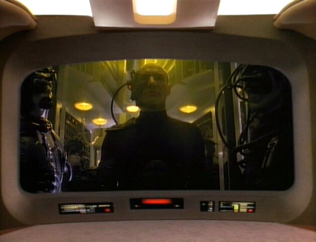 File:TNG3.26BestofBothWorlds1.jpg
