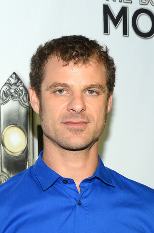 File:Matt+Stone+Opening+Night+Book+Mormon+Pantages+oEoSqgVK3sPl.jpg