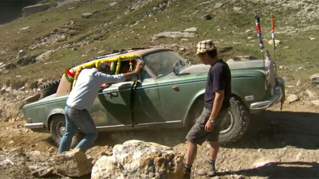 File:Top gear rolls stuck.jpg