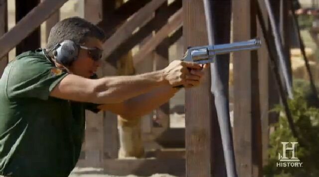 File:Dustin 500 Magnum.jpg
