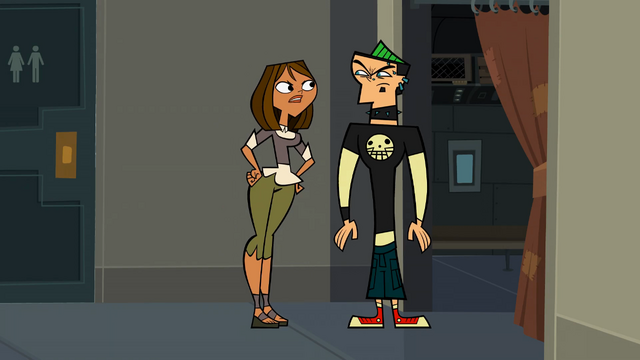 File:CourtneyMad.png