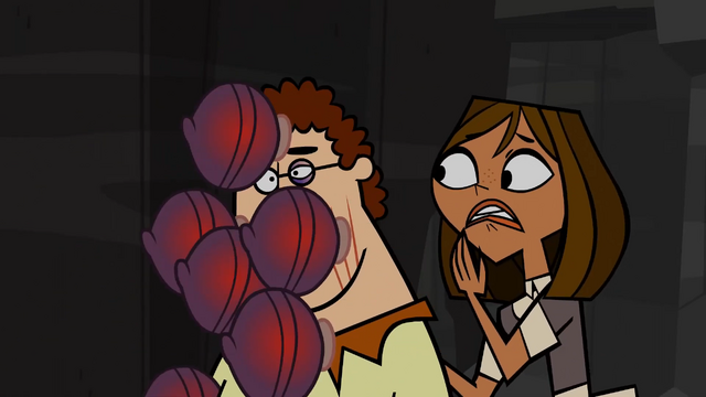 File:Hidebehindsam.png