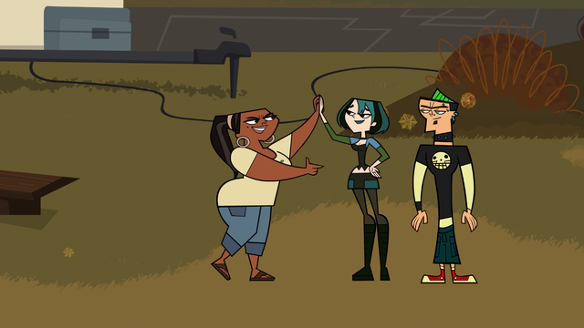 File:Leshawnafivegwen.png