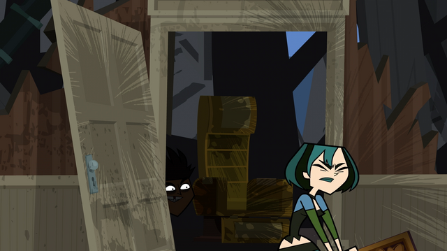 File:MikeSneakUpGwen.png