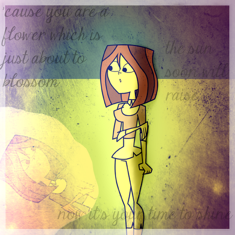 File:Courtneylookinwater.png