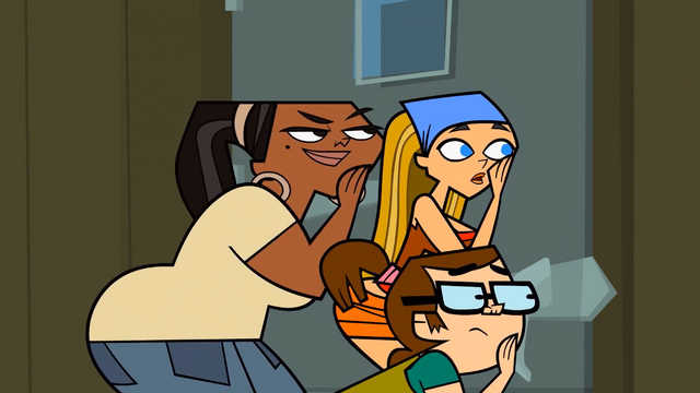 File:BethLeshawnaLindsayWatch.png