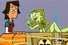 IZZY RADIACTIVA.jpg