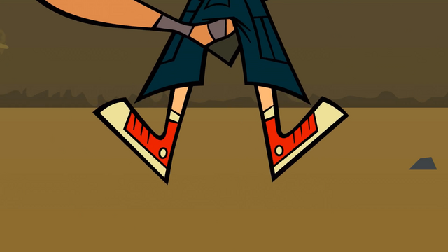 File:FeistyCourtney.png