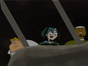 180px-BridgeDJ,Gwen,Owen