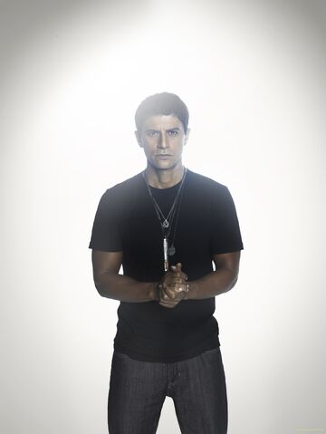 File:Guillermo Ortiz - Touch-S2-cast-001.jpg