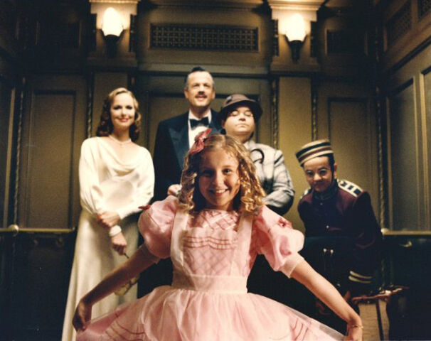 File:Sally Shine curtsy.jpg