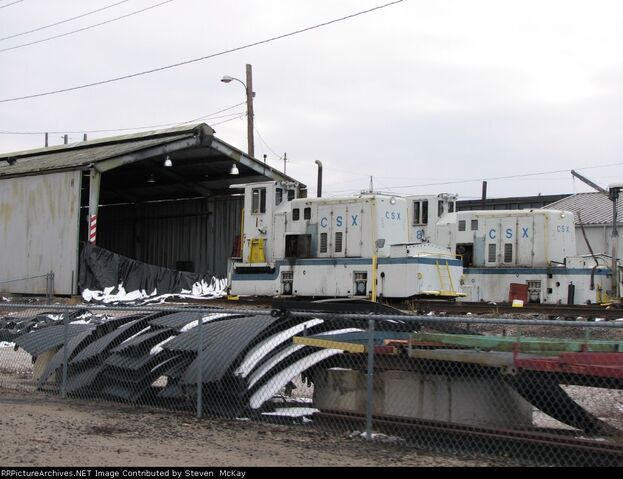 File:CSX Ore Docks Switchers.jpg
